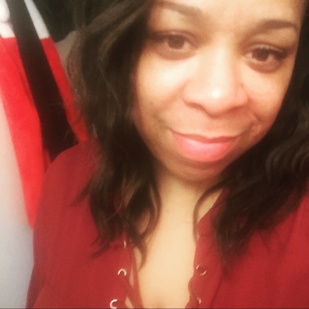 Meet your Posher, Tonia